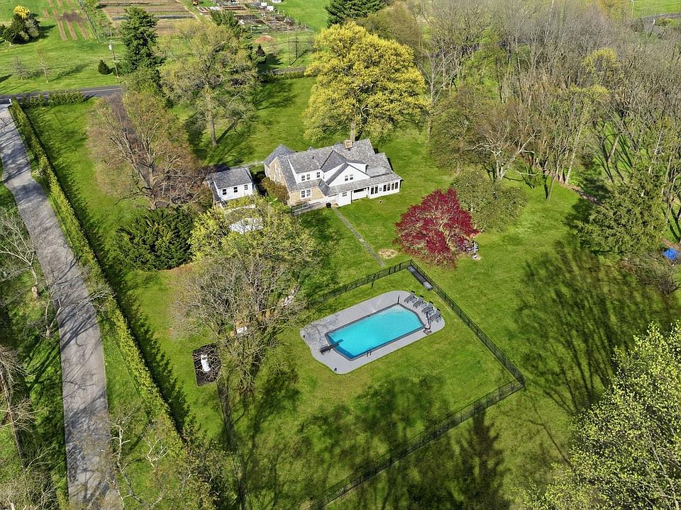 1st image of 448 Moredon Rd