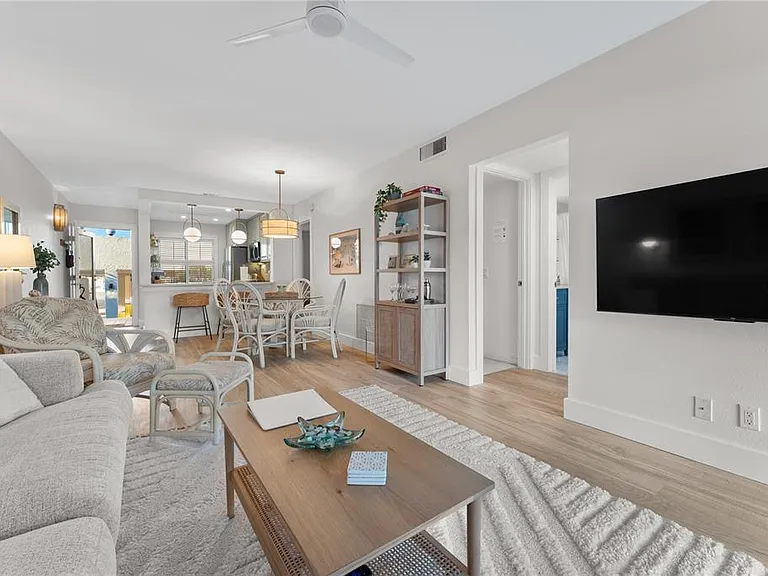 6287 Bahia Del Mar Cir #312 — Photo 20