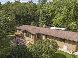 2089 Eaglewood Cir, Shakopee, MN 55379 | Zillow