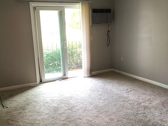 4th image of 5 New Haven Drive #H104