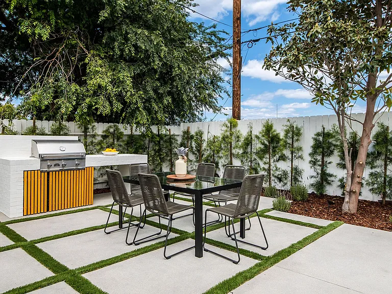 17115 Bullock St — Photo 31