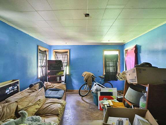 5th image of 203 E Main St