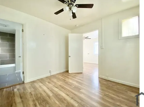 1193 W 38th St, Los Angeles, CA 90037