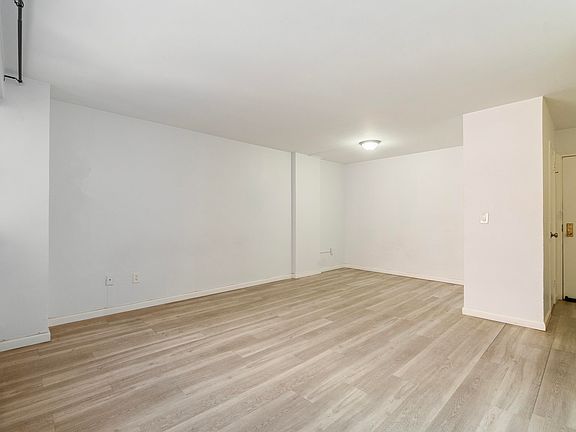 2nd image of 6515 Boulevard East Unit 2K