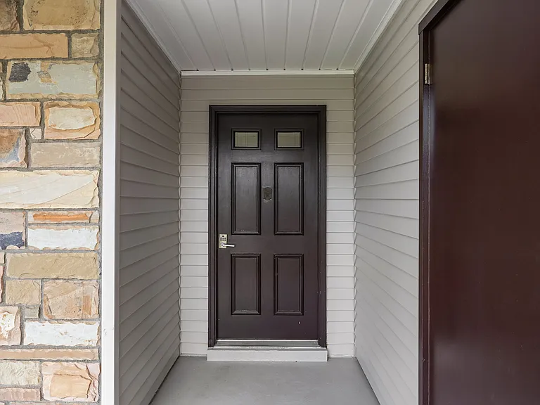109 Huntington Dr — Photo 4