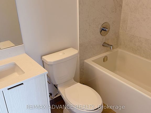 5th image of 38 Forest Manor Rd #907