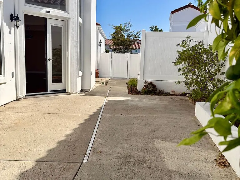 4968 Lamia Way — Photo 8