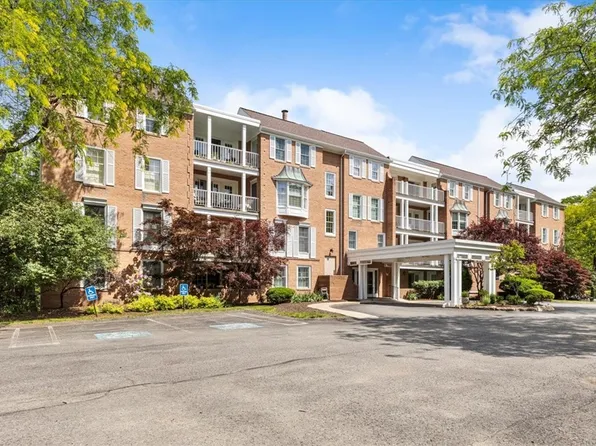 201 Kingsberry Cir APT 419, Pittsburgh, PA 15234