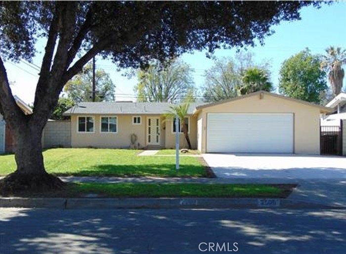 1st image of 2505 E Santa Fe Ave