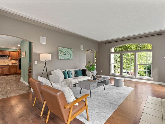 5th image of 6415 S Woodland Ct