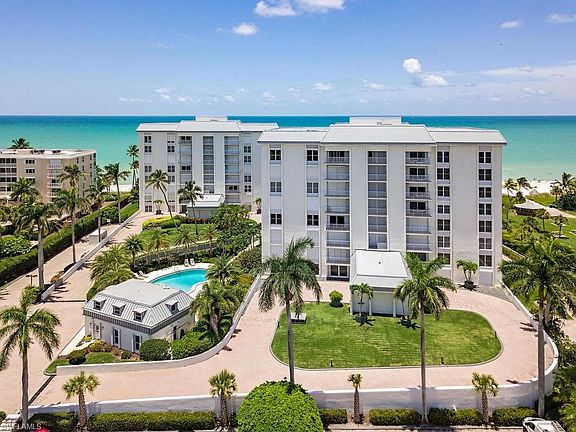 3rd image of 1285 Gulf Shore Blvd N APT 5D