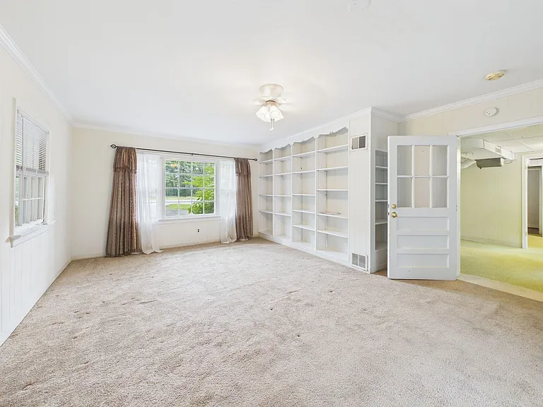 9321 W Huguenot Rd — Photo 10