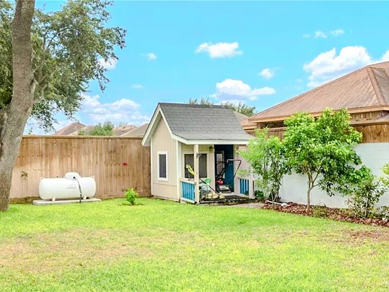 2513 Kings Dr — Photo 18