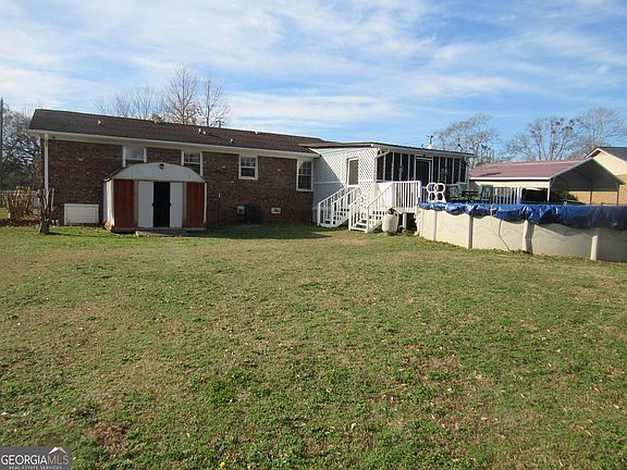 4th image of 340 Floyd St