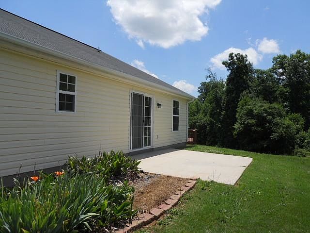 2nd image of 115 Kingscreek Dr