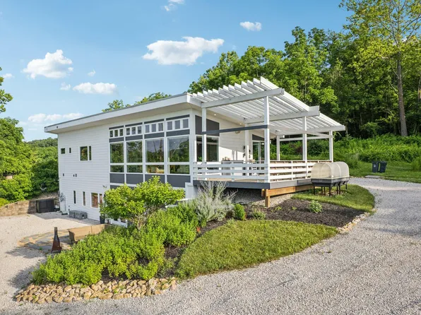 7627 River Rd, Hebron, KY 41048