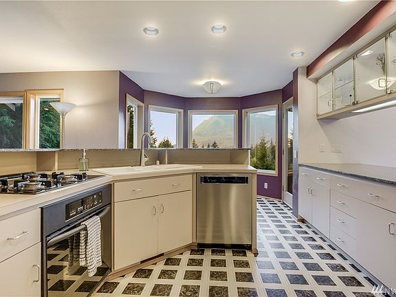 4th image of 44631 SE 161st Pl