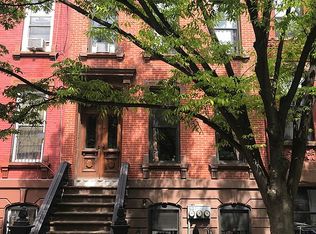 35 Linden St, Brooklyn, NY 11221