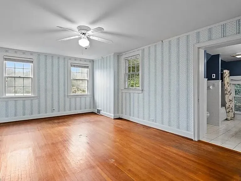 703 Woodland Dr — Photo 14
