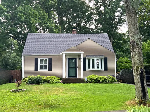 542 Blenheim Rd, Columbus, OH 43214