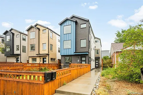1331 Yates St Photo 1