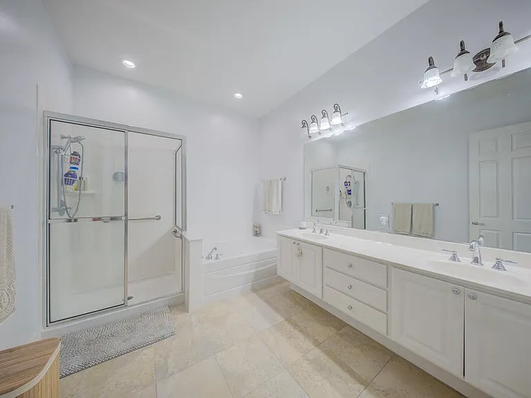 3346 Josephine St — Photo 20
