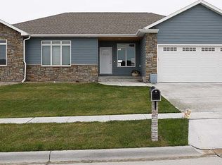 5208 S Ave, Kearney, NE 68847