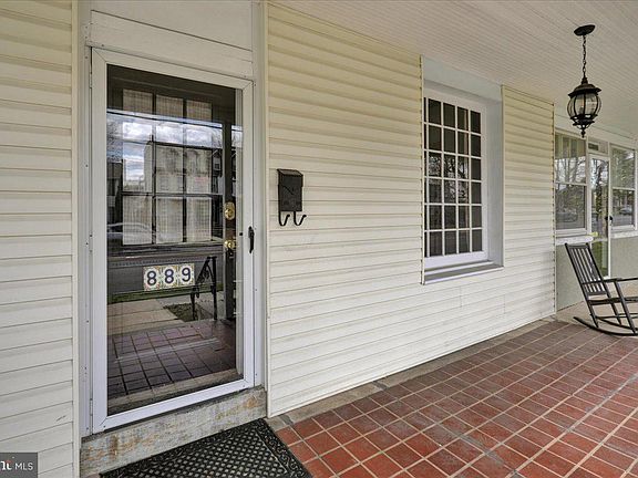 5th image of 889 E Lehman St