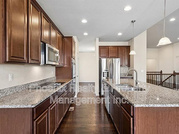 5th image of 2274 Front Range Rd