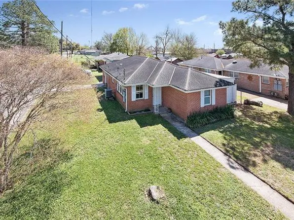 3421 Delille St, Chalmette, LA 70043