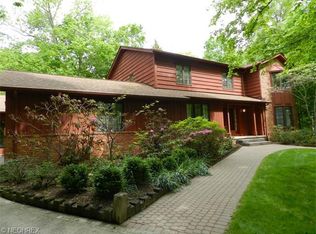 28 Pepper Creek Dr, Pepper Pike, OH 44124