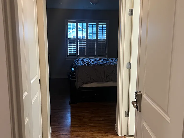 entry into bedroom 1