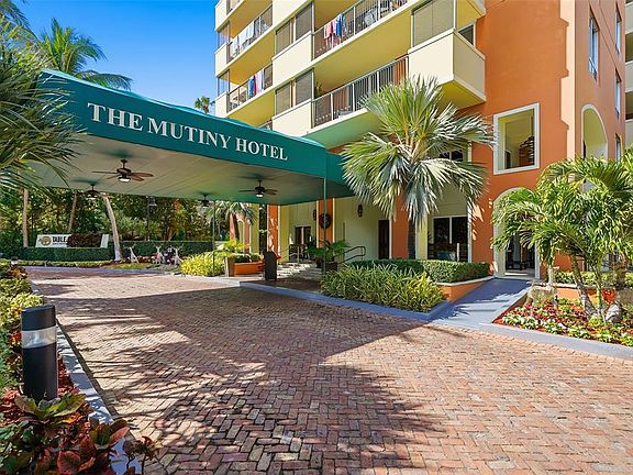 2nd image of 2951 S Bayshore Dr #315