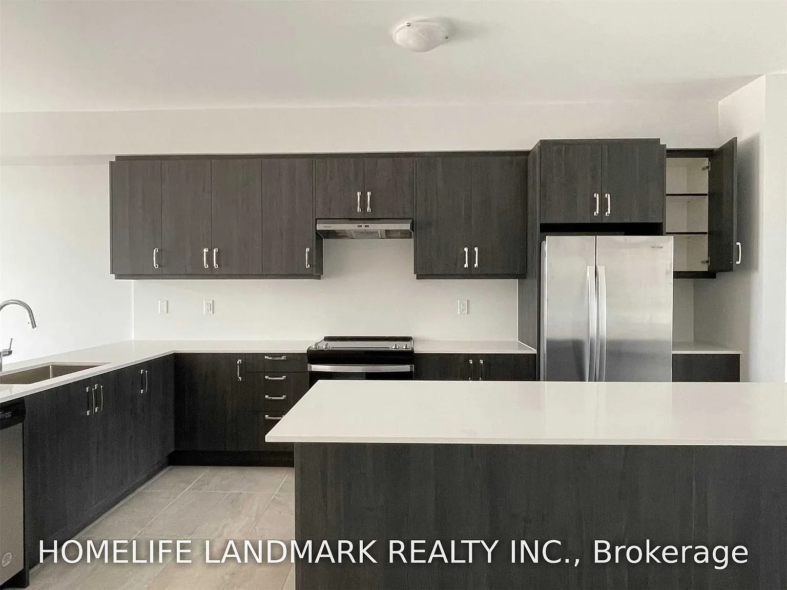 4 bed, $3,600 — Photo 3