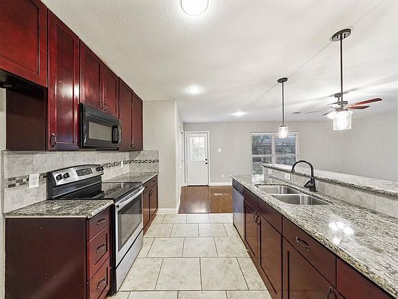 3rd image of 24307 Broken Bow Ln
