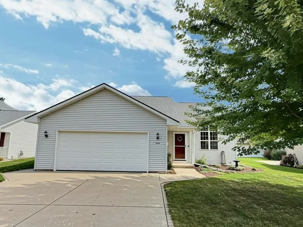 2756 Clover St, Oshkosh, WI 54901