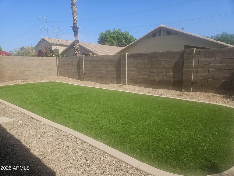 846 W Page Ave — Photo 13