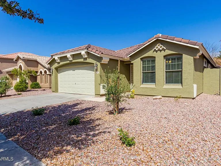 641 S 153rd Ln — Photo 11