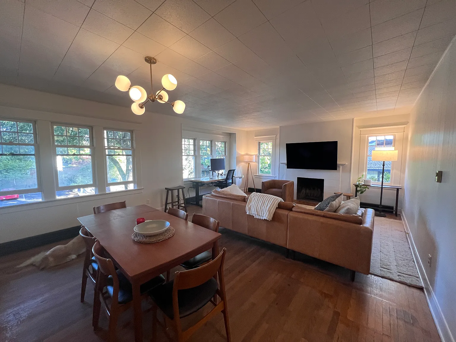 2 bed, 2200 sqft, $2,800 — Photo 2