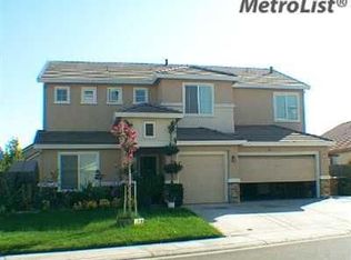 8426 Villeneuve Dr, Elk Grove, CA 95624