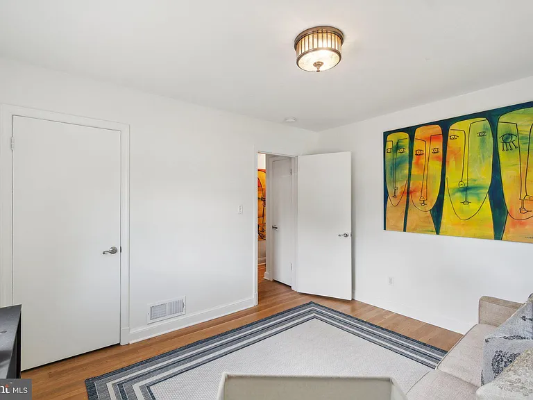 5802 Ryland Dr — Photo 12