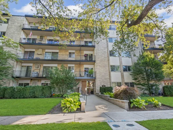 828 Oakton St APT 4F, Evanston, IL 60202