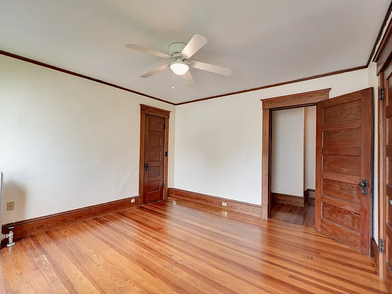 54 Montgomery Ave — Photo 8