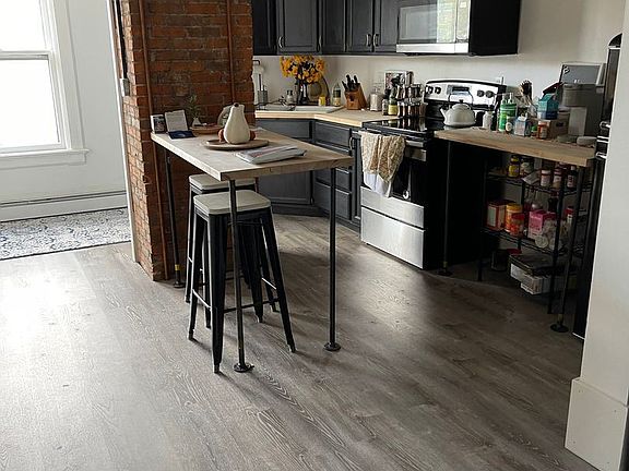 5th image of 710 N 6th St #11085389