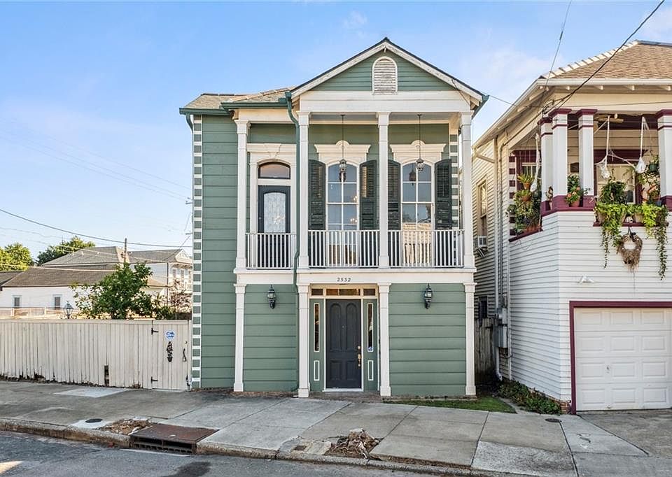 1st image of 2532 Burgundy St