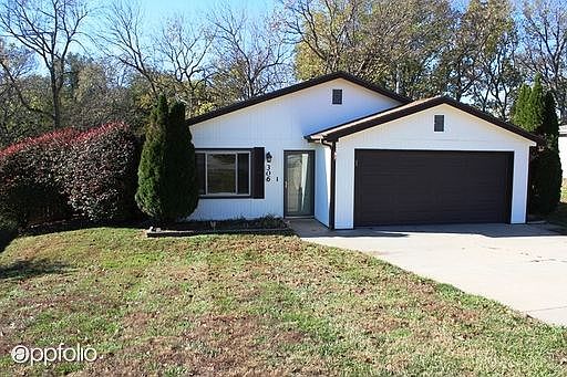 1st image of 306 Palomino Ln