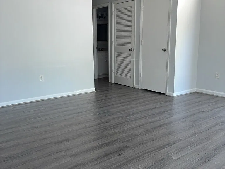 1101 Hulon Ln — Photo 6