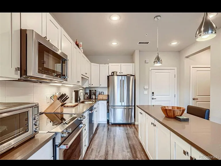 155 S Monaco Street Pkwy #103 — Photo 12