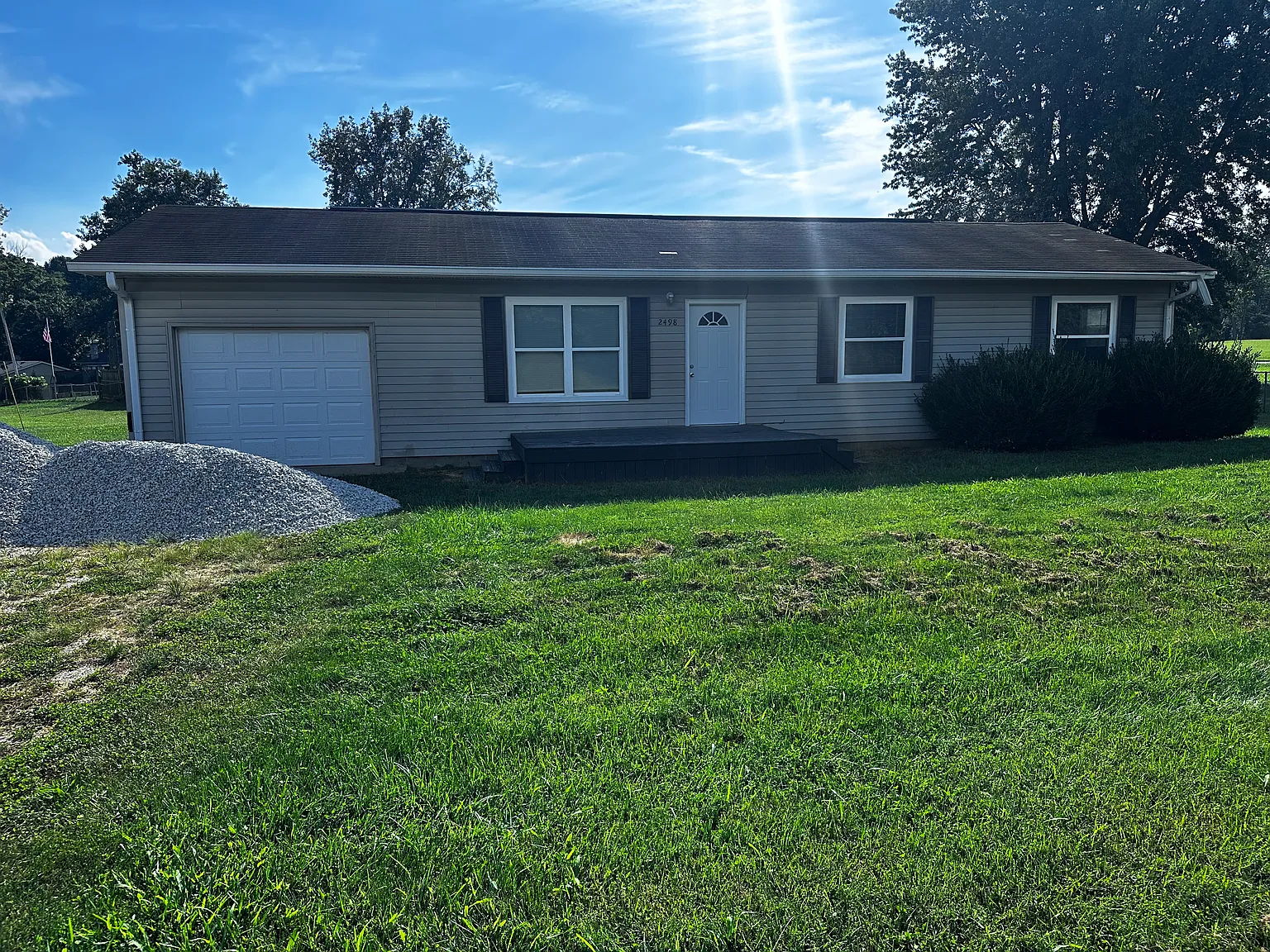 3 bed, 1100 sqft, $1,750 — Photo 1