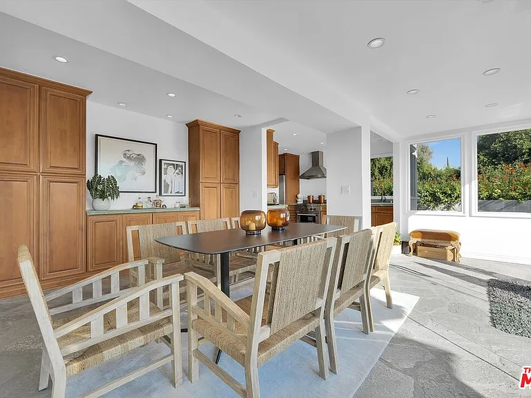 1300 Summitridge Dr — Photo 9